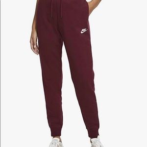 maroon nike sweatpants